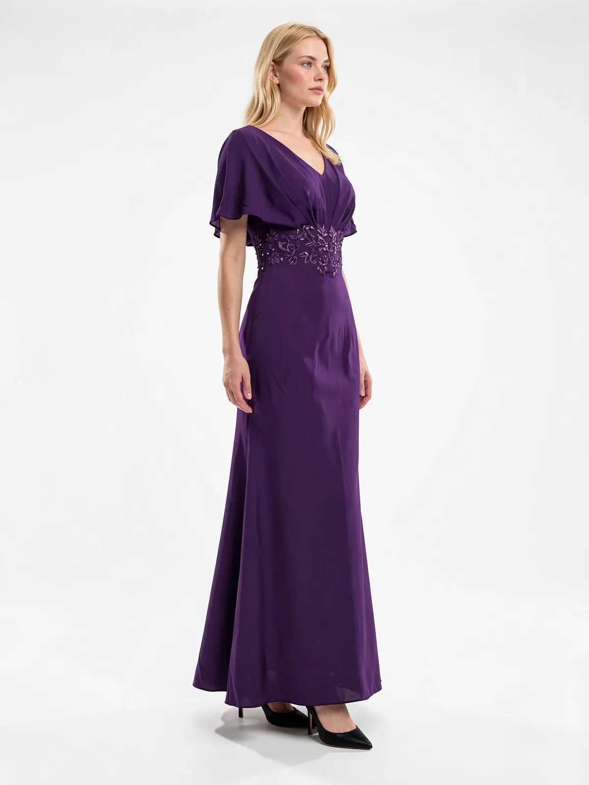 Deep Purple Beaded Mermaid Evening Gown - Model wearing dress (自然微侧)