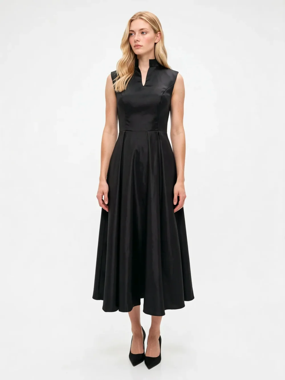 Stand Collar Sleeveless Black A-Line Midi Dress - Model wearing 自然正面 pose in AI-generated fashion try-on photography, white studio background