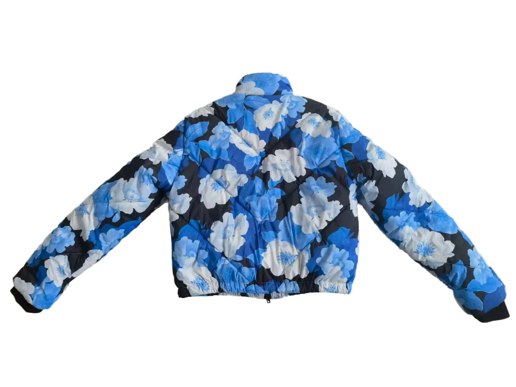 Quilted floral printed jacket with blue and white patterns